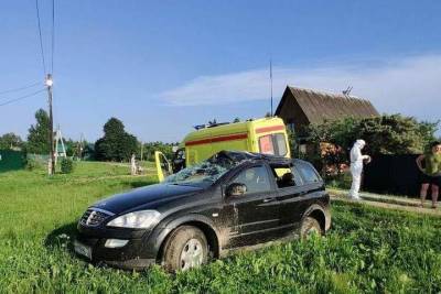 Жители Тверской области попали в ДТП и сбежали с места происшествия