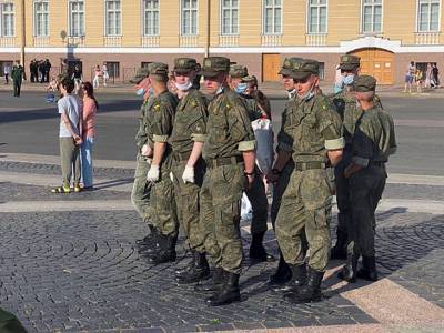 Роспотребнадзор обвинил в легкомыслии «Юнармию», отправившую детей на тренировку парада к 75-летию Победы