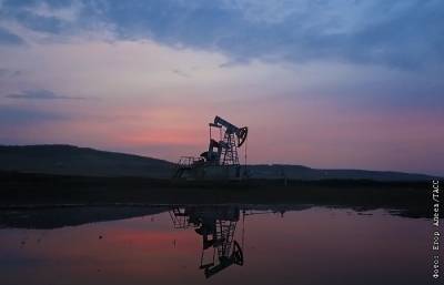 Новак дал прогноз по выходу мирового рынка нефти к балансу запасов