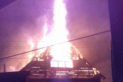 В Бурятии от огня пострадал дом многодетной семьи