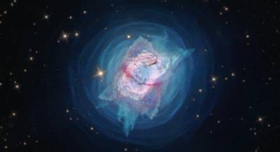 Телескоп Хаббл сделал снимок невероятно красивой туманности "Жемчужина жука" (фото)