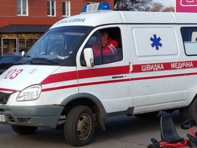 На автодороге Черкассы – Умань столкнулись легковушка и грузовик: пострадали 3 взрослых и 3 детей