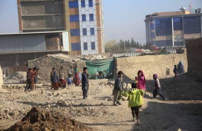 Минимум девять учеников погибли во время взрыва в школе на севере Афганистана