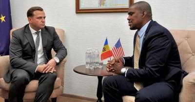 Нэстасе: Молдавская оппозиция не работает на посла США, но советуется с ним