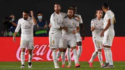 "Реал" разгромил "Валенсию" в чемпионате Испании по футболу