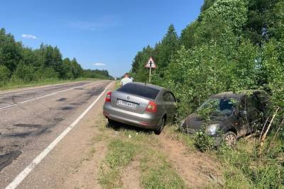 В Тверской области водителю стало плохо и он столкнулся со встречным автомобилем