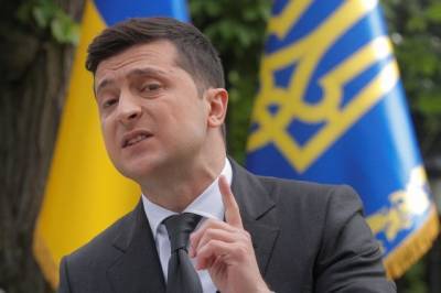 На Украине суд не выписал Зеленскому штраф за нарушение карантина
