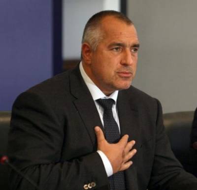 Премьер-министр Болгарии заявил, что президент страны подглядывает за ним, когда он находится спальне