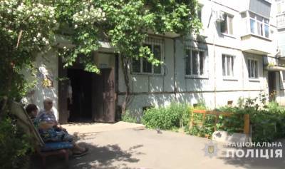 Напугал детей: В Полтаве агрессивный неадекват устроил стрельбу во дворе дома