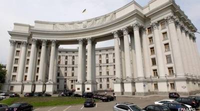 МИД требует усилить санкции к РФ за новый «референдум» на Донбассе