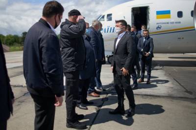 Чувствую гордость за наш авиапром: Зеленский похвастался президентским авиапарком