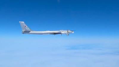 США испугались полёта русских «медведей» Ту-95МС над Тихим океаном