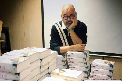 Писатель Карлос Руис Сафон умер в возрасте 55 лет