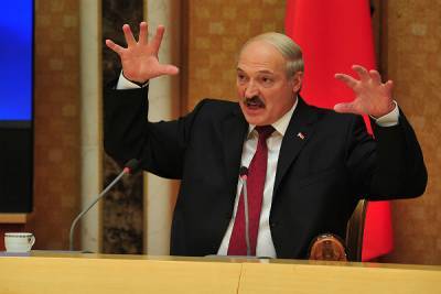 Лукашенко заявил о срывании масок «с кукол и кукловодов»
