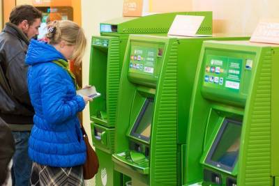 Денежные переводы через банкоматы стали платными