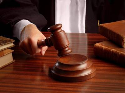 Суд в Хмельницком сомневается в возможности оштрафовать Зеленского за нарушение карантина