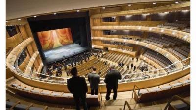 Мариинский театр впервые за три месяца проведет гала-концерты со зрителями