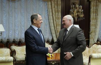 Президент Беларуси провел встречу с министром иностранных дел России