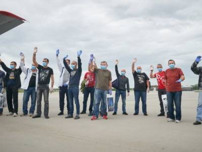 14 моряков вернулись в Украину из Ливии после 3 лет тюрьмы