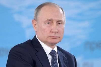 Путин заявил, что Россия выходит из ситуации с COVID-19 с минимальными потерями
