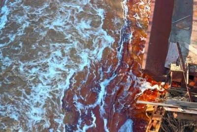 Путину доложили о ликвидации последствий разлива нефтепродуктов в Норильске