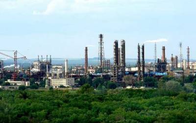 Нефтехимики обратилась к Зеленскому из-за квот на импорт