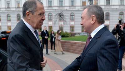 Россия и Беларусь подписали соглашение о признании виз друг друга