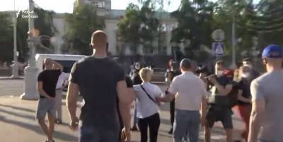 На площади Якуба Коласа задержали корреспондента «Радыё Свабода»