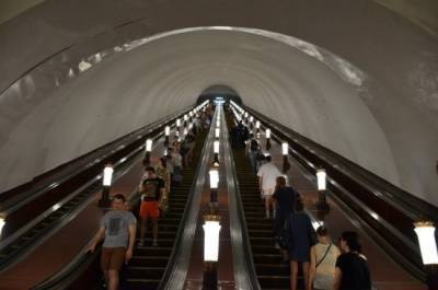 В центре Москвы 20 июня закроют на выход несколько станций метро