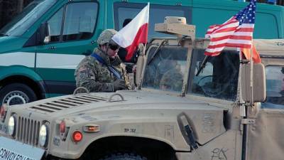 Песков назвал угрозой для России готовность Польши предоставить НАТО территорию