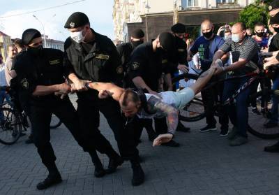 В Минске прошли задержания участников пикета солидарности