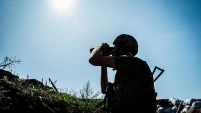 19 июня на фронте: с российской стороны - 8 обстрелов, 2 убитых, 3 раненых, с украинской - 2 раненых миной