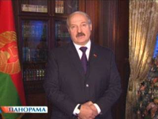 По традиции в новогоднюю ночь белорусов поздравил Президент страны Александр Лукашенко