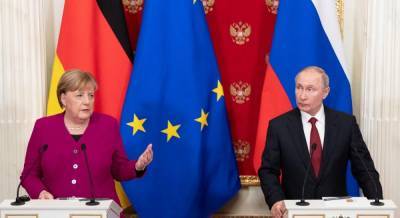 Меркель не исключает новых санкций против России