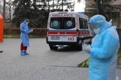 За сутки в Украине коронавирус обнаружили у 841 человека