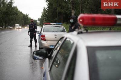 Сыктывкарским водителям напомнили о безопасности на дороге