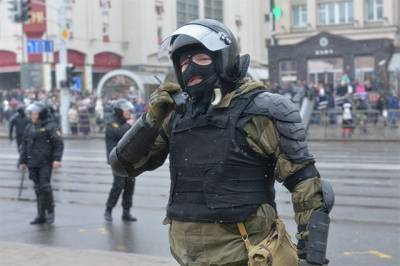 Правозащитники сообщили о задержании на пикетах в Минске более 80 человек