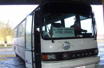 Венгрия возобновила пропуск пассажирских автобусов из Украины