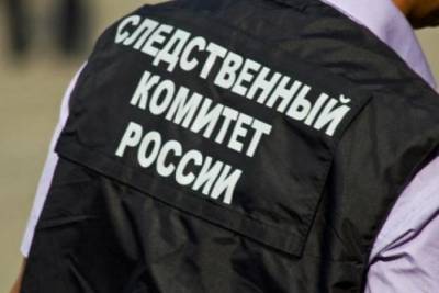 Следователи начали проверку из-за пострадавшего от бетонной плиты мужчины в Краснокаменске
