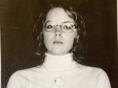 62-летняя Шерон Стоун опубликовала архивный снимок из молодости