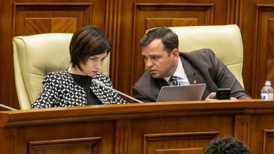 Молдавские социалисты останутся одни – демократы могут помочь оппозиции сместить правительство