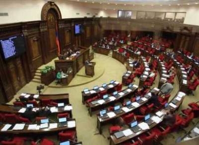 Новая законодательная инициатива «Моего шага»: Заболевшие депутаты смогут голосовать в письменном порядке
