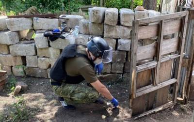 На Донбассе на территории частного сектора произошел взрыв, ранена женщина