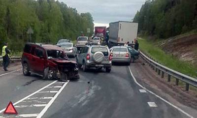 Серьезная авария в Карелии: три автомобиля столкнулись у дачного кооператива