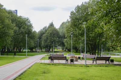 Благоустройство городских парков продолжается в столице по программе "Мой район"