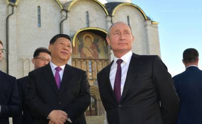 В его руках лидерство «мира после короны» — японский эксперт рассказал, как Путин использует борьбу США и Китая