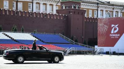 В Кремле объяснили решение о проведении парада 24 июня