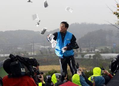 Активисты из Южной Кореи планируют вновь забросить в КНДР 1 млн листовок