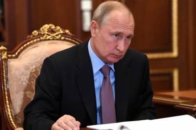 Путин заявил о продлении выплат медработникам за борьбу с COVID-19