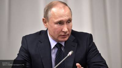 Путин предложил Правительству РФ поощрить молодых медиков